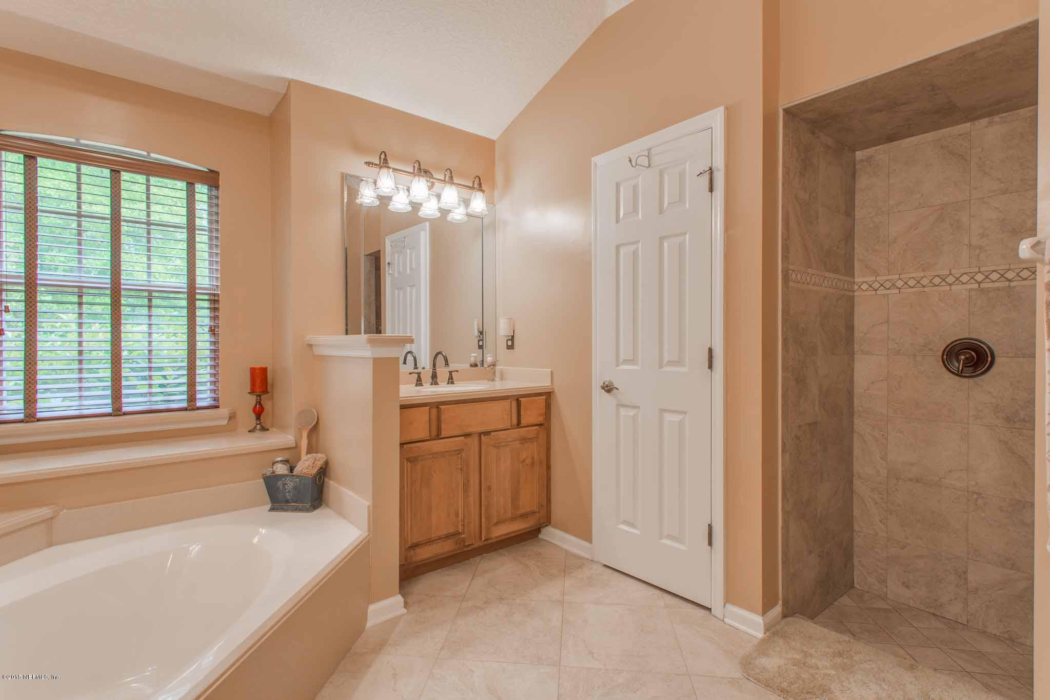 2835 Ravines Road Middleburg, FL 32068 - Photo 29 of 44 Mstr Bath-2.jpg