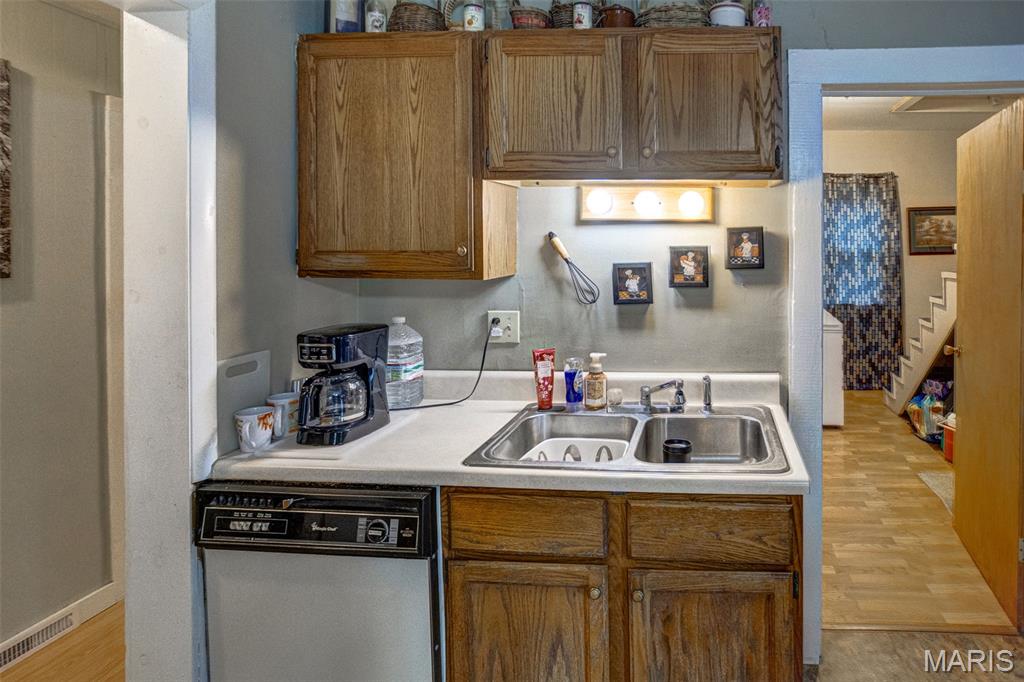 706 Spring Street Pleasant Hill, IL 62366 - Photo 25 of 56 Gallery Image 25