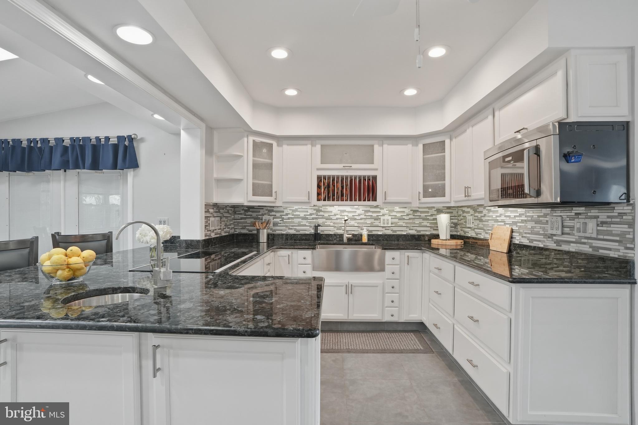 9 Violet Road Levittown, PA 19057 - Photo 14 of 47 Kitchen w/ skylights