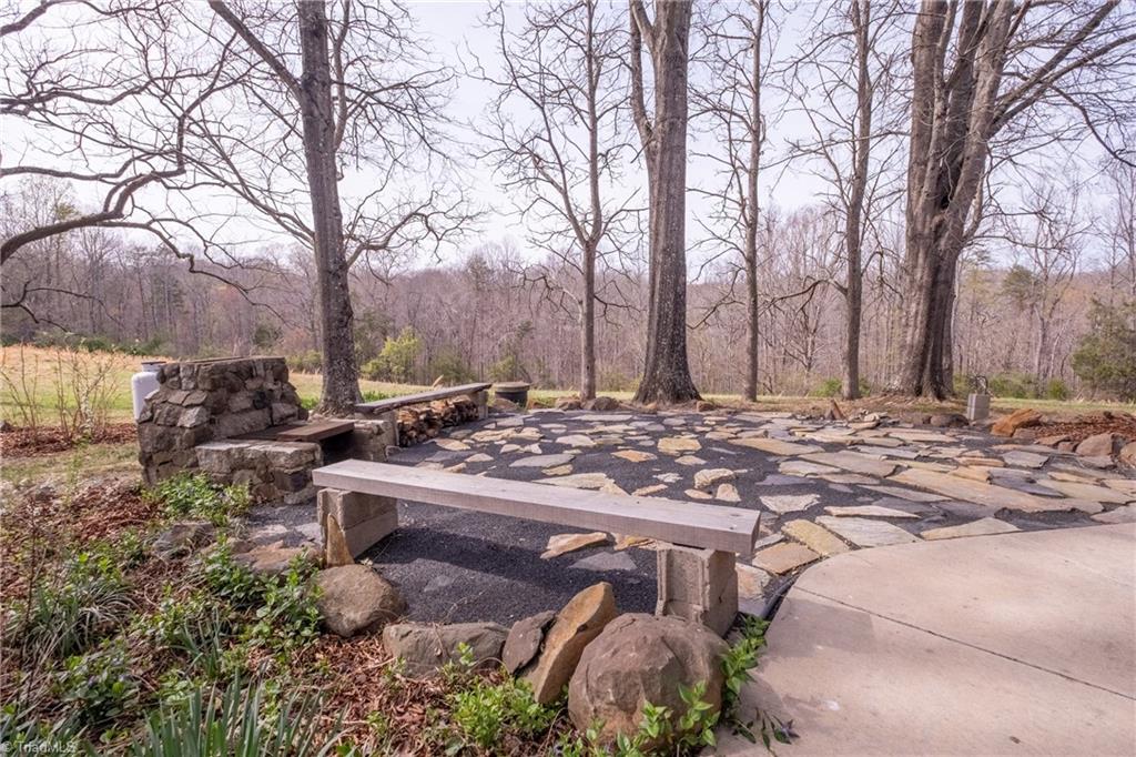 361 Settle Bridge Road Reidsville, NC 27320 - Photo 12 of 50