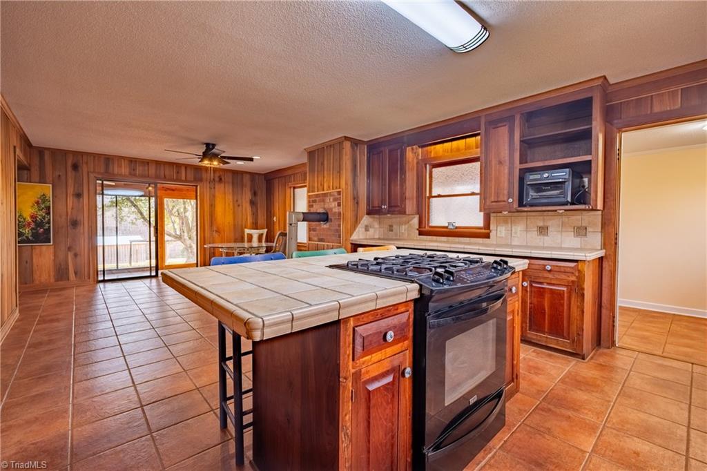 361 Settle Bridge Road Reidsville, NC 27320 - Photo 18 of 50