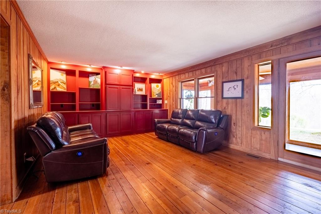 361 Settle Bridge Road Reidsville, NC 27320 - Photo 23 of 50