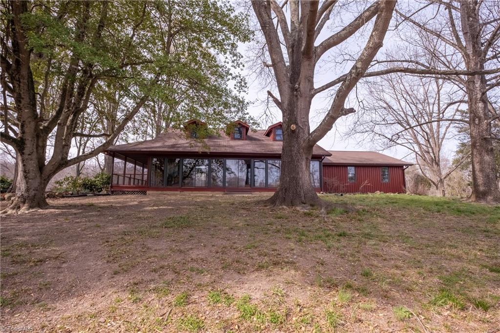 361 Settle Bridge Road Reidsville, NC 27320 - Photo 8 of 50