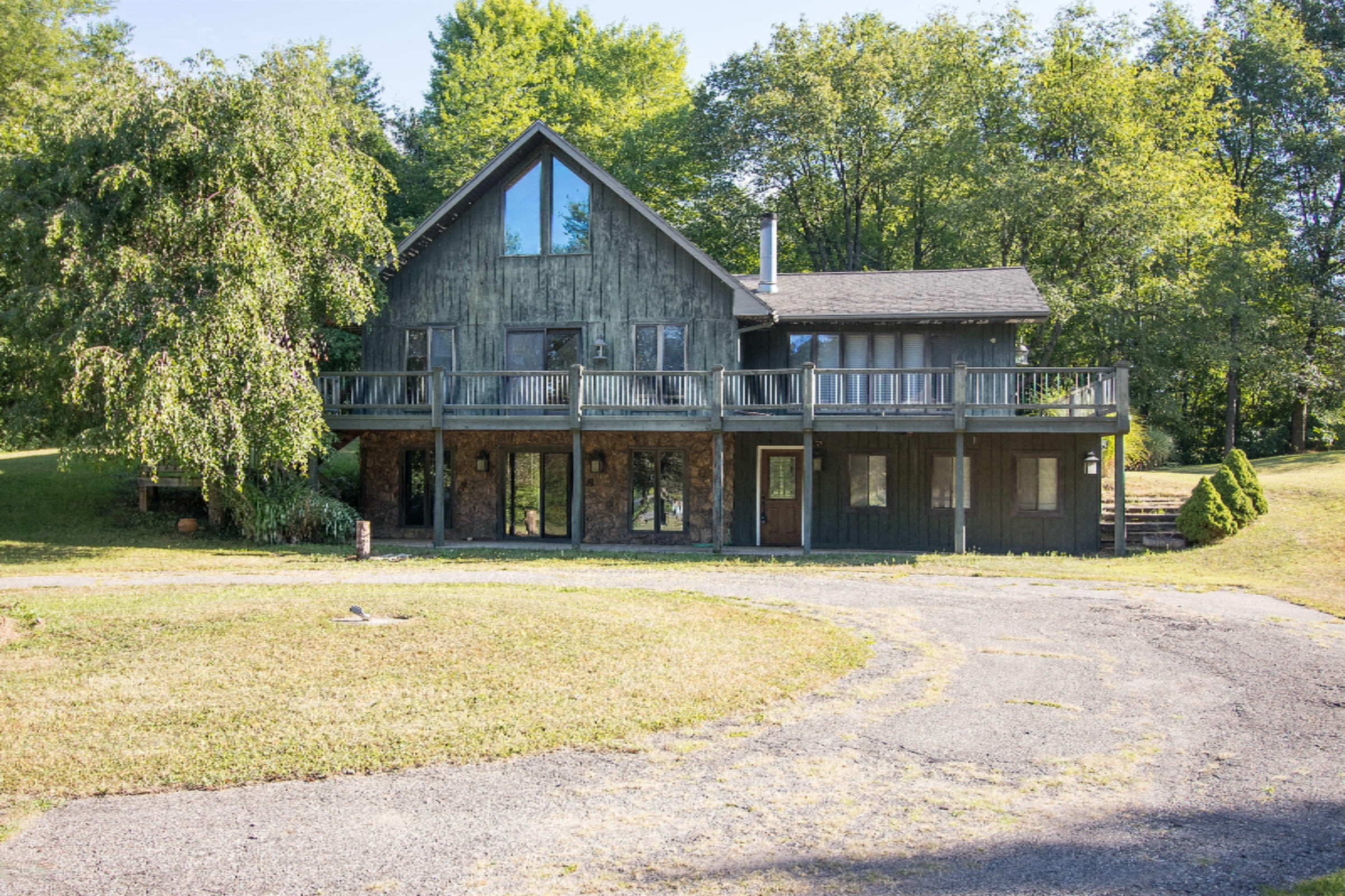 22100 Struwin Road Battle Creek, MI 49017 - Photo 1 of 27 Front