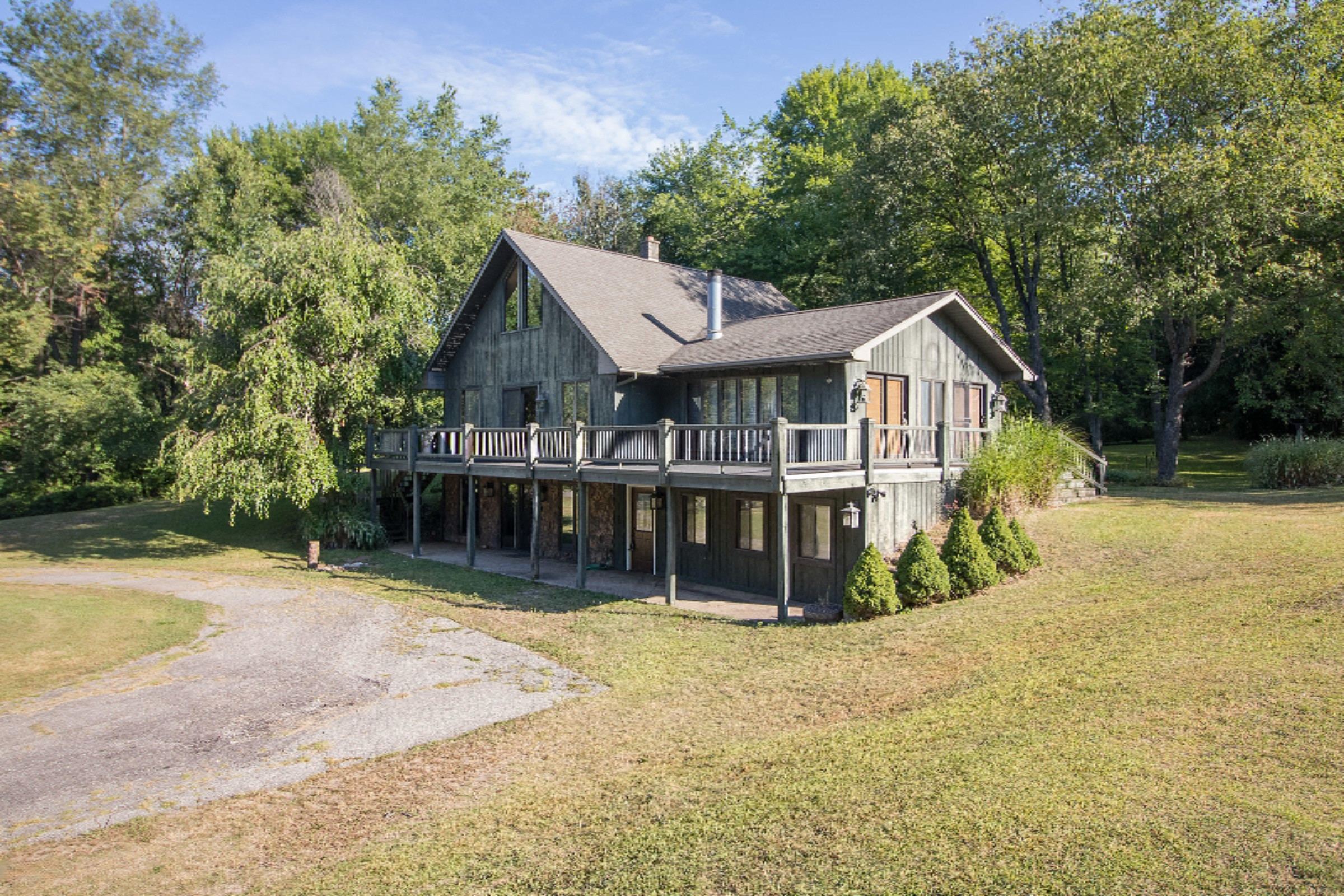 22100 Struwin Road Battle Creek, MI 49017 - Photo 2 of 27 Wide View