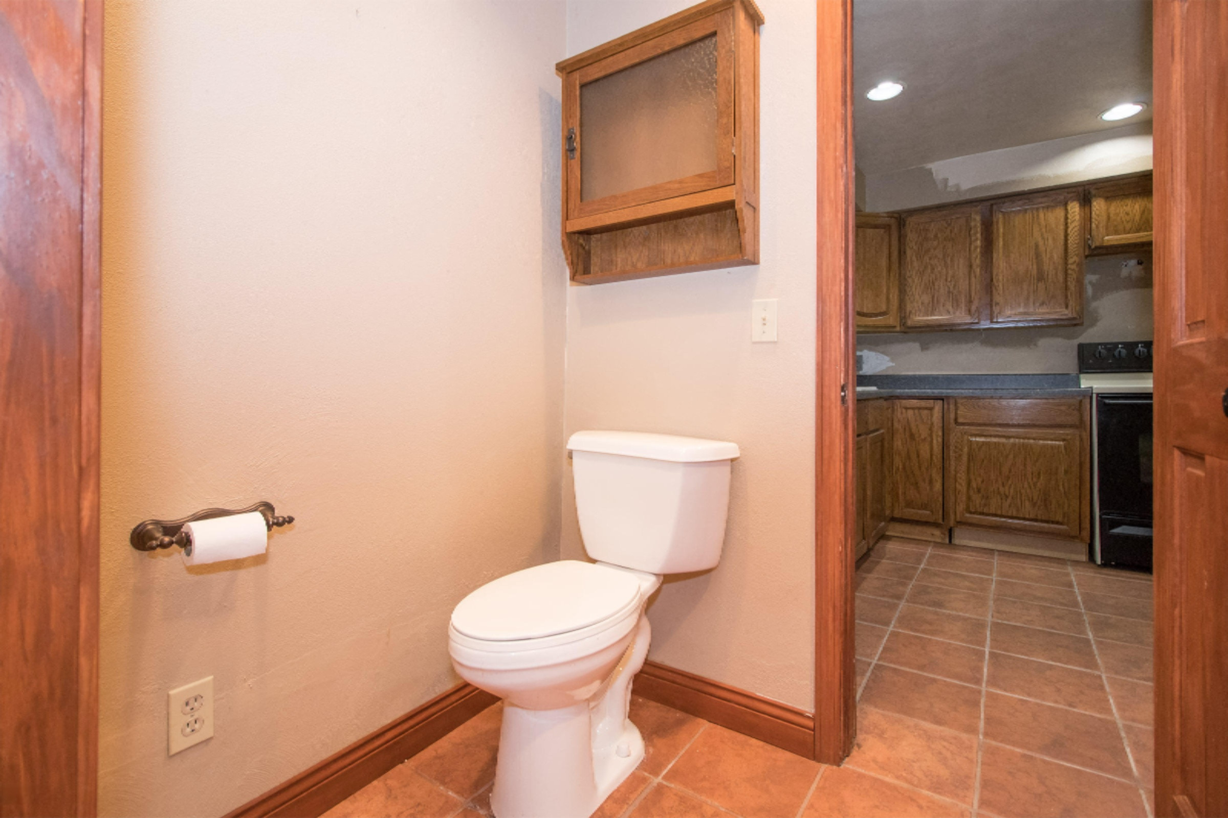 22100 Struwin Road Battle Creek, MI 49017 - Photo 25 of 27 Basement Bathroom