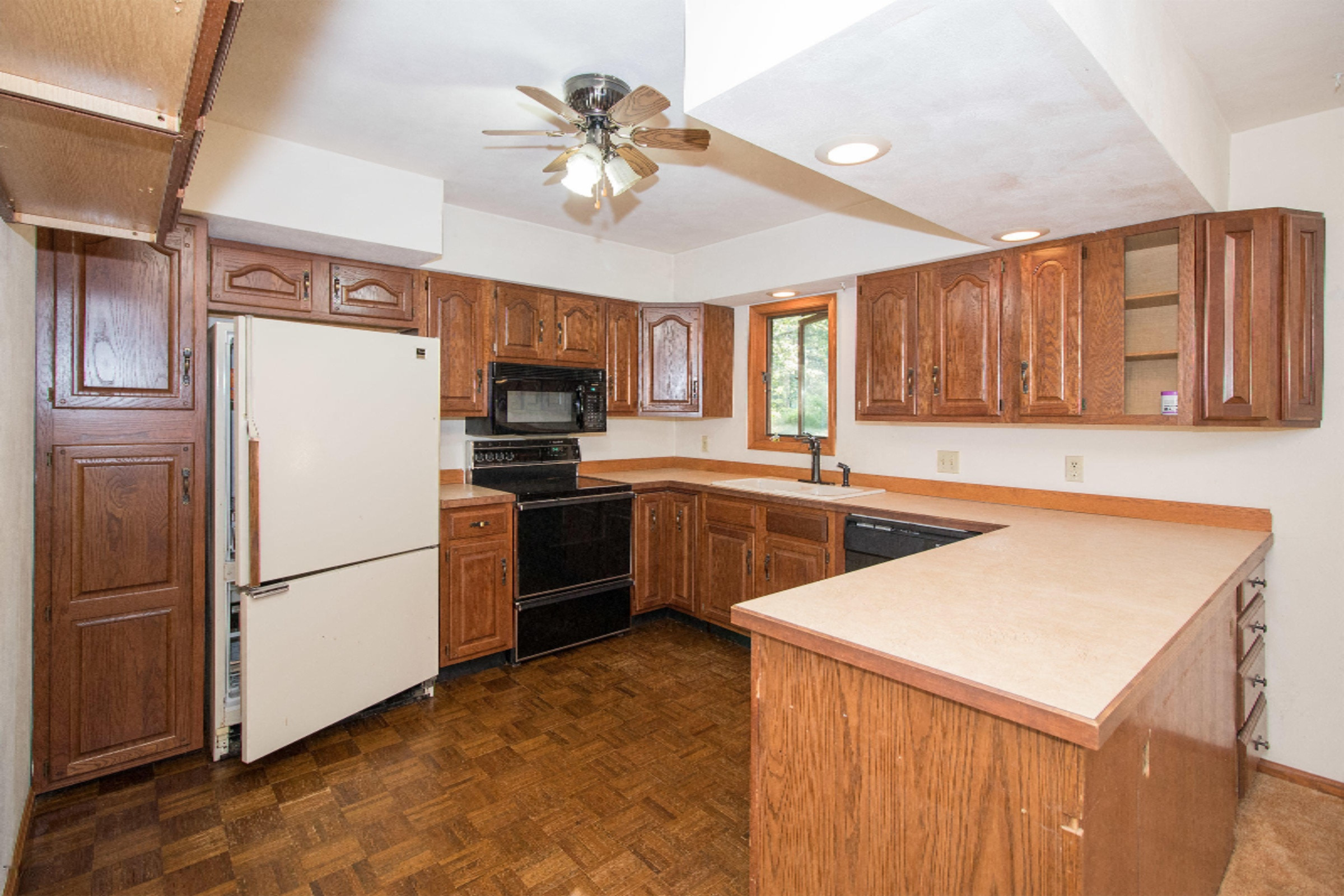 22100 Struwin Road Battle Creek, MI 49017 - Photo 10 of 27 Kitchen - View 1