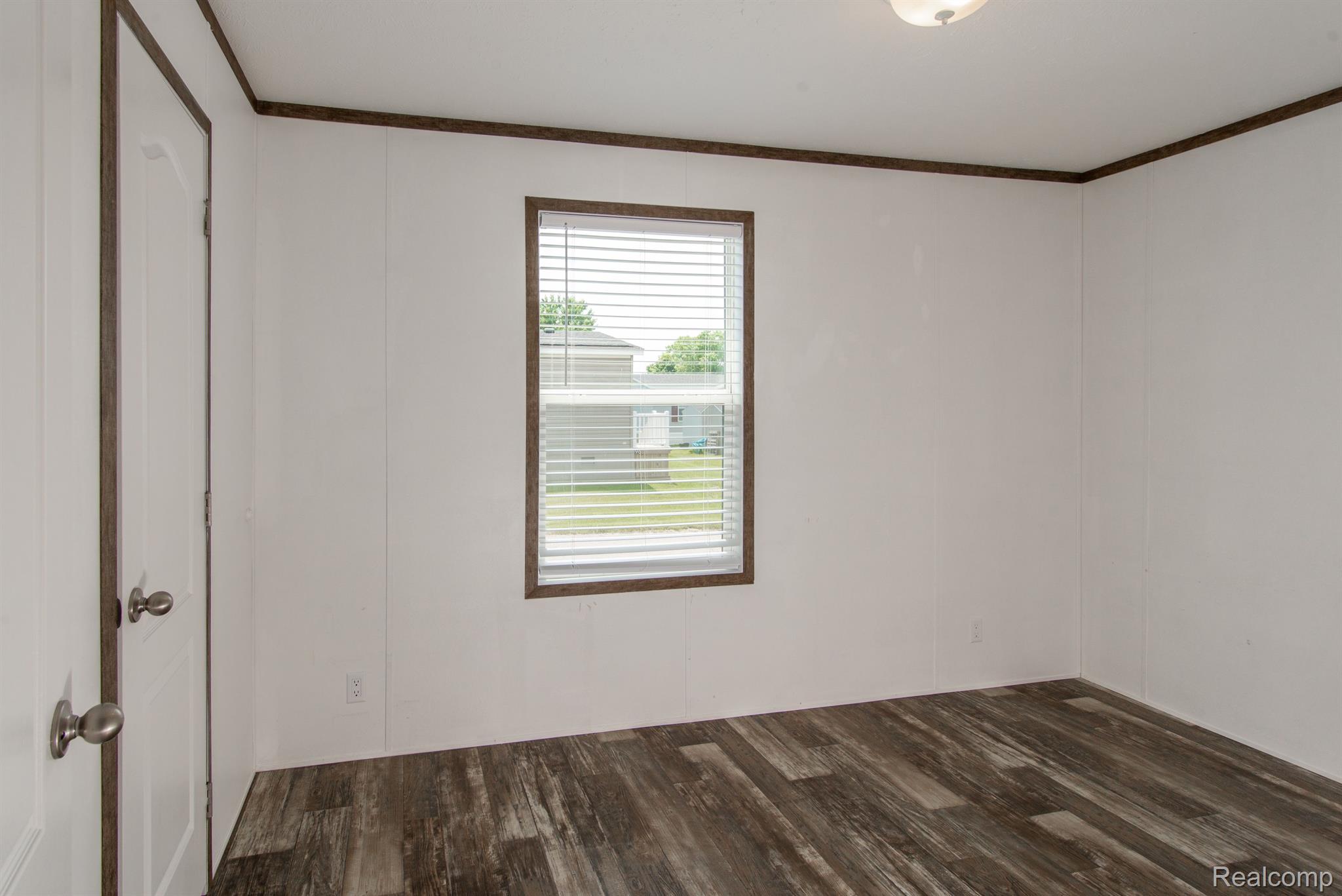 200 Flicker Street Rochester, MI 48309 - Photo 16 of 20 Gallery Image 16