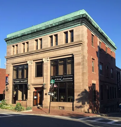 $1,300,000 | 191 Main Street, Unit 3, Gloucester, MA 01930