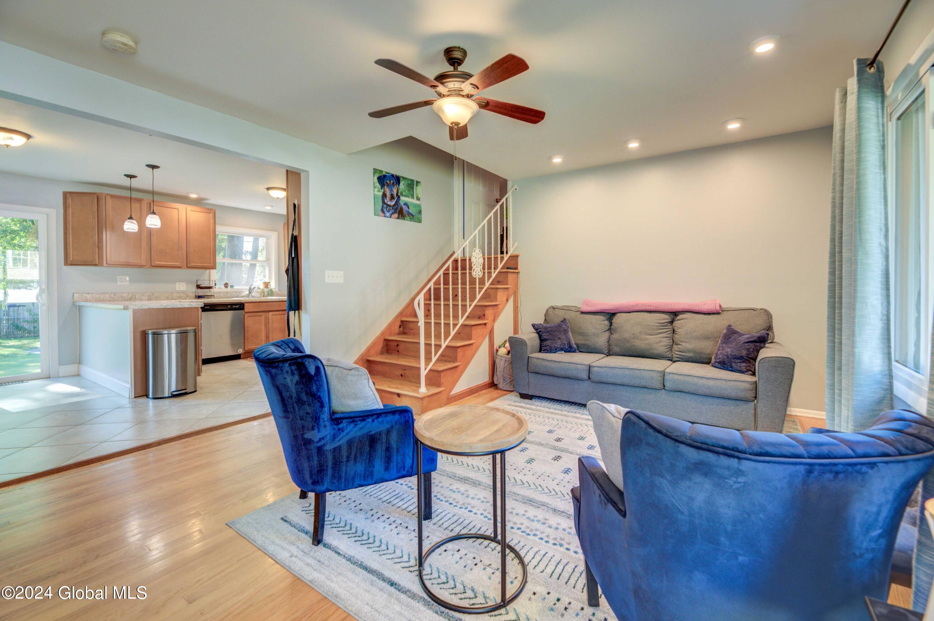 460 Manchester Road Schenectady, NY 12304 - Photo 5 of 43 460 Manchester Rd-2