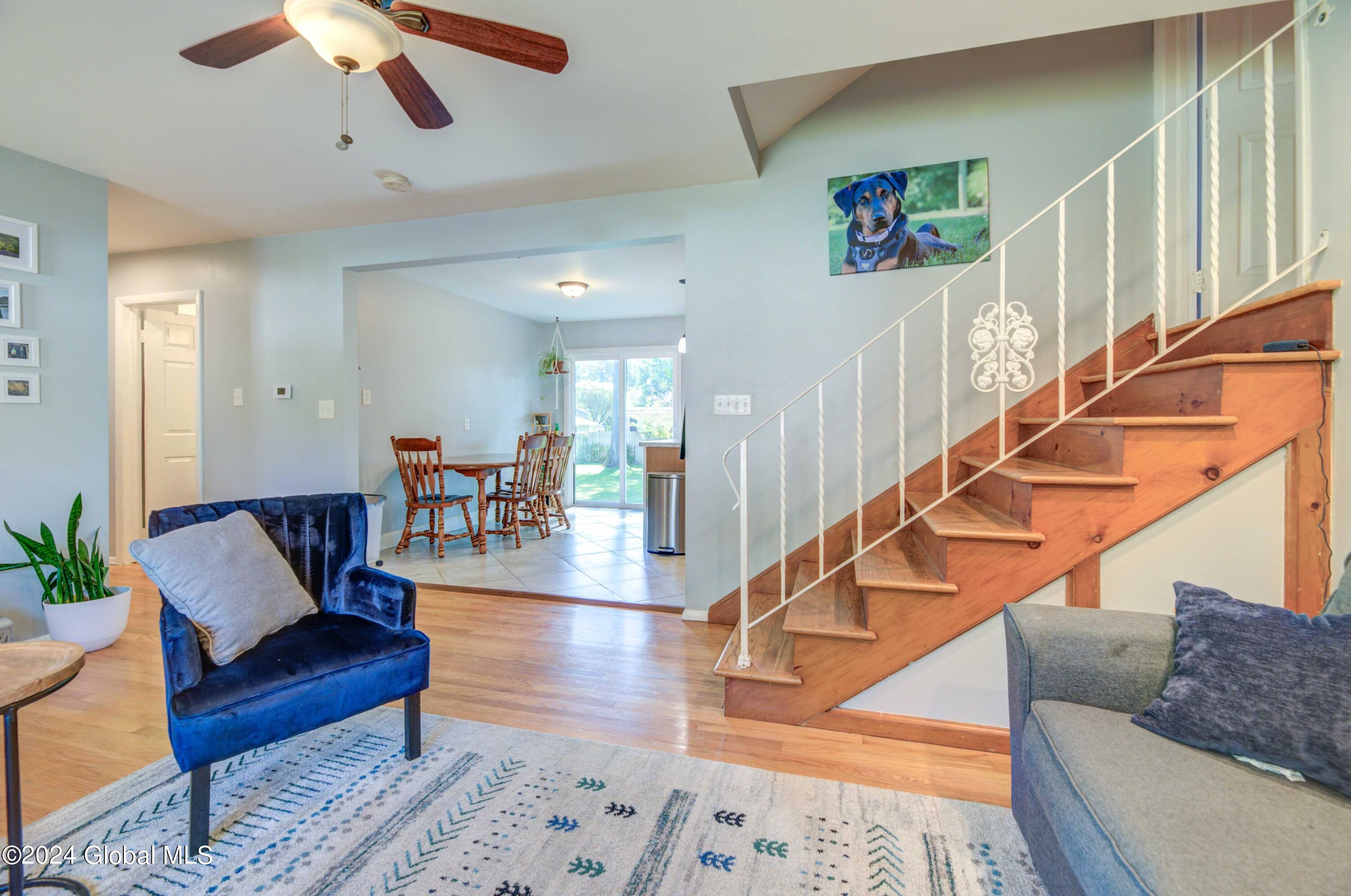 460 Manchester Road Schenectady, NY 12304 - Photo 8 of 43 460 Manchester Rd-6