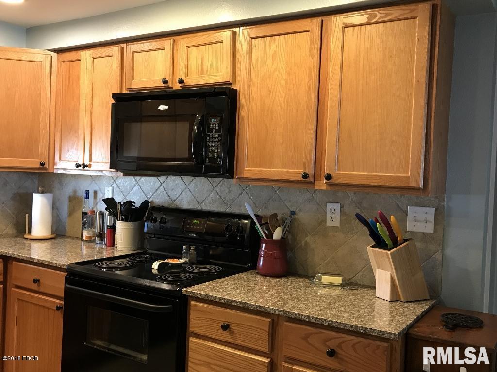 168 East Carter Road Elkville, IL 62932 - Photo 4 of 33