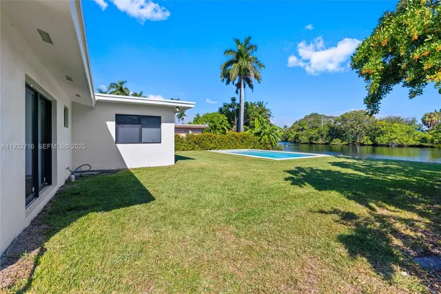 $4,800 | 317 North 31st Avenue, Hollywood, FL 33021