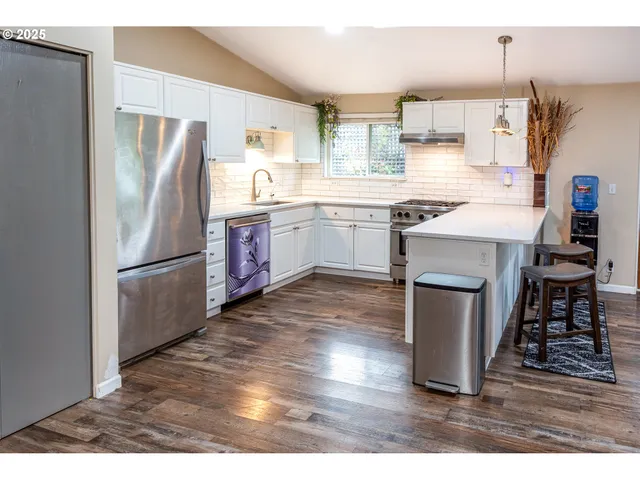$489,000 | 3565 Castrey Street, Eugene, OR 97404