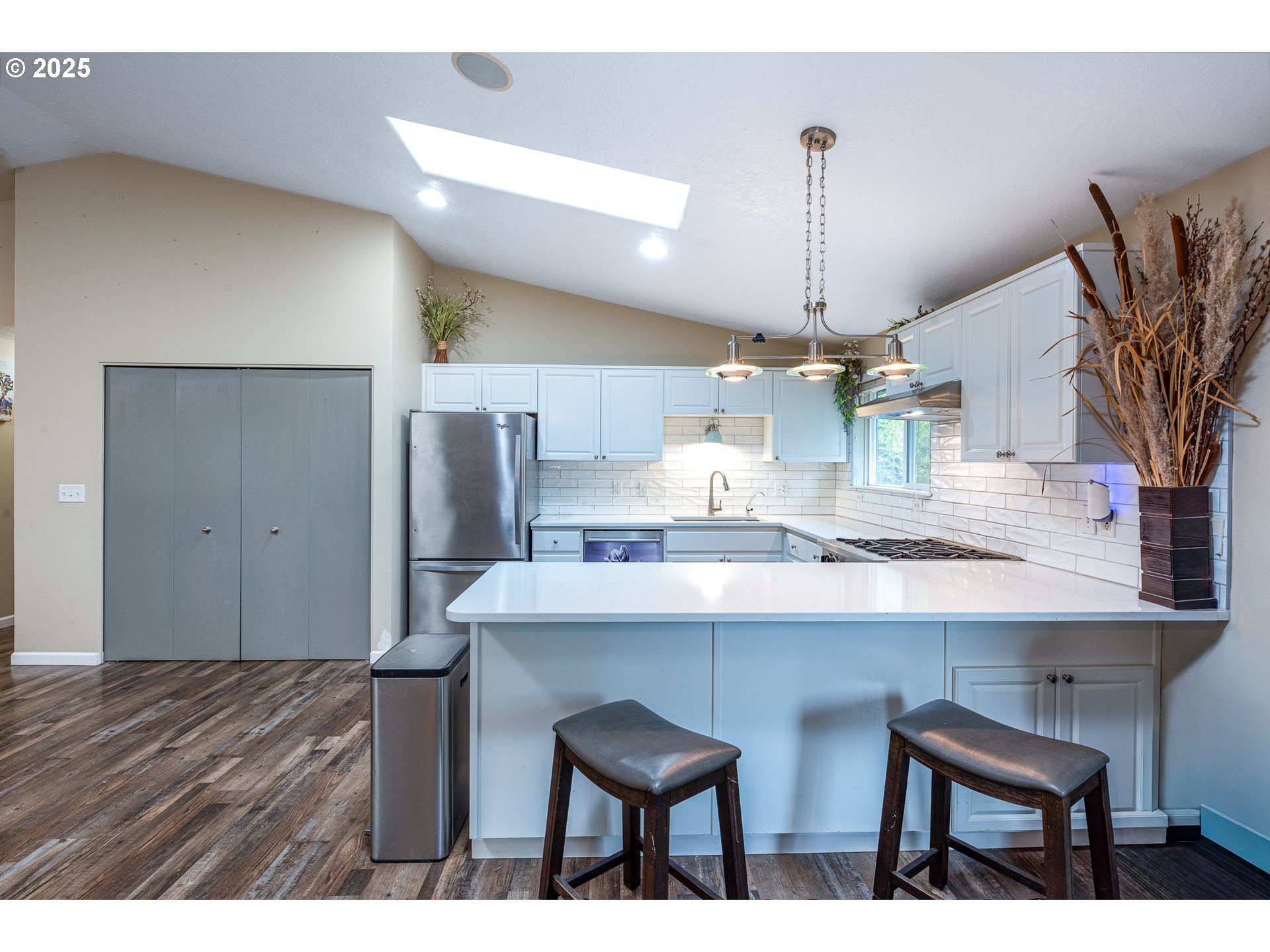 3565 Castrey Street Eugene, OR 97404 - Photo 14 of 37