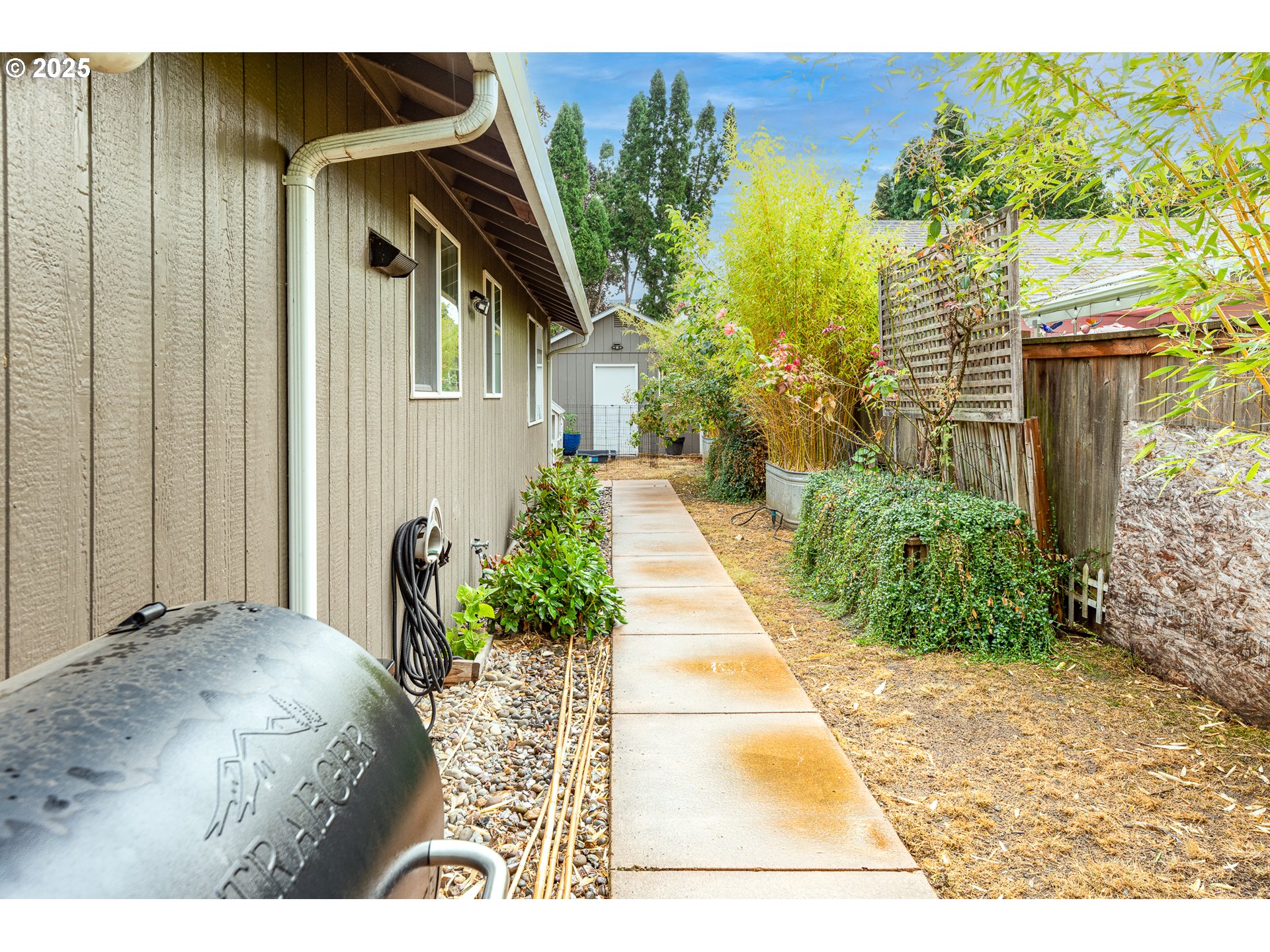 3565 Castrey Street Eugene, OR 97404 - Photo 30 of 37