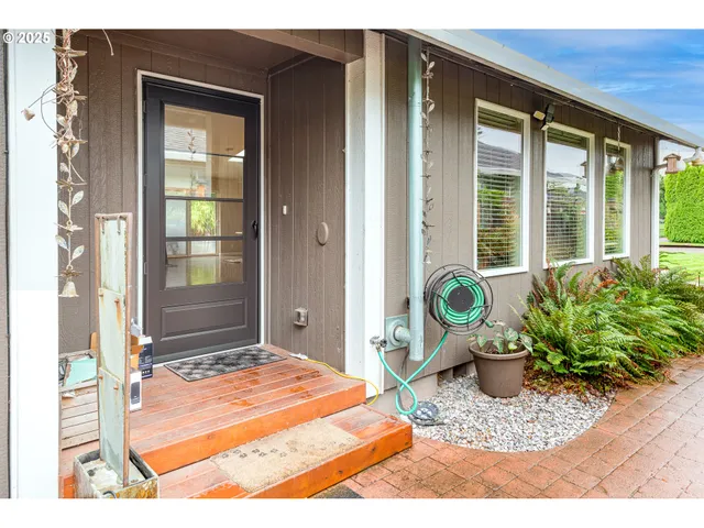 $489,000 | 3565 Castrey Street, Eugene, OR 97404