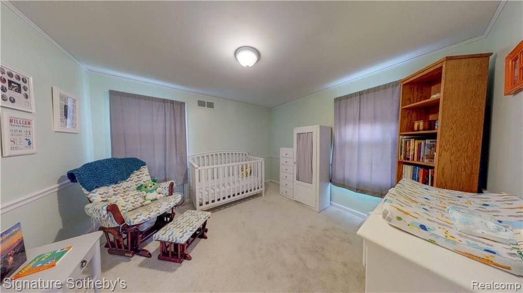 1932 Severn Road Grosse Pointe Woods, MI 48236 - Photo 10 of 24