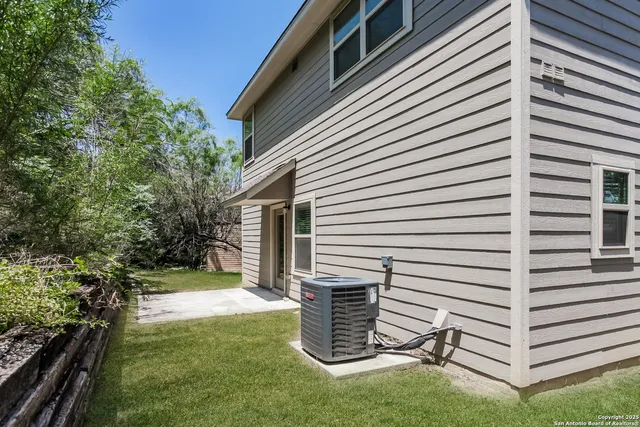 $1,275 | 3514 Bob Billa Street, San Antonio, TX 78223