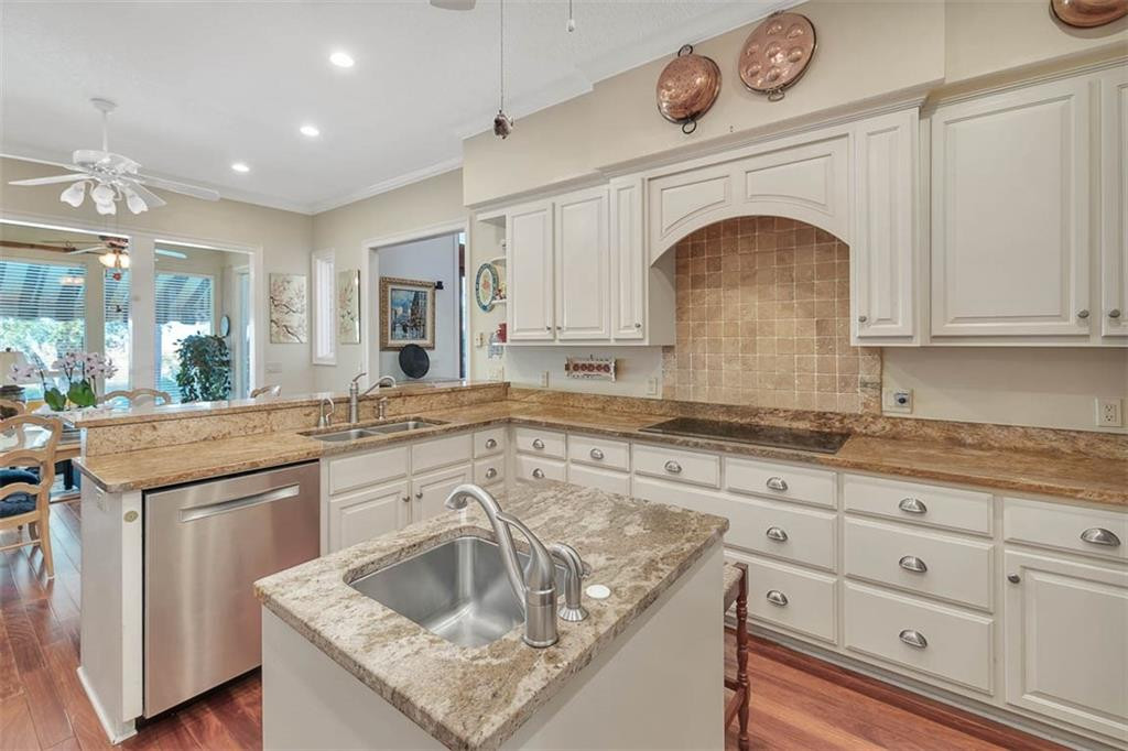 931 Champney St. Simons Island, GA 31522 - Photo 11 of 43