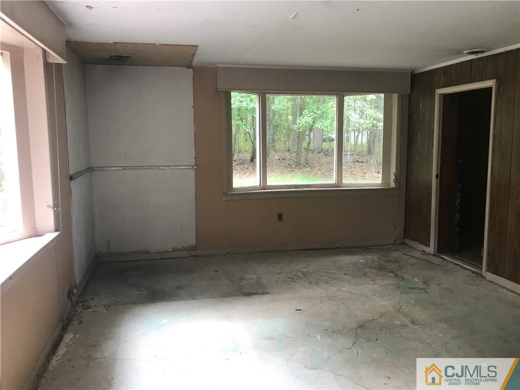 80 Hawkins Road Old Bridge, NJ 07726 - Photo 6 of 12 Gallery Image 6