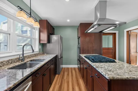 $344,900 | 1207 Grant Street, Lake Geneva, WI 53147