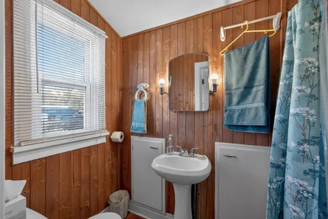$344,900 | 1207 Grant Street, Lake Geneva, WI 53147