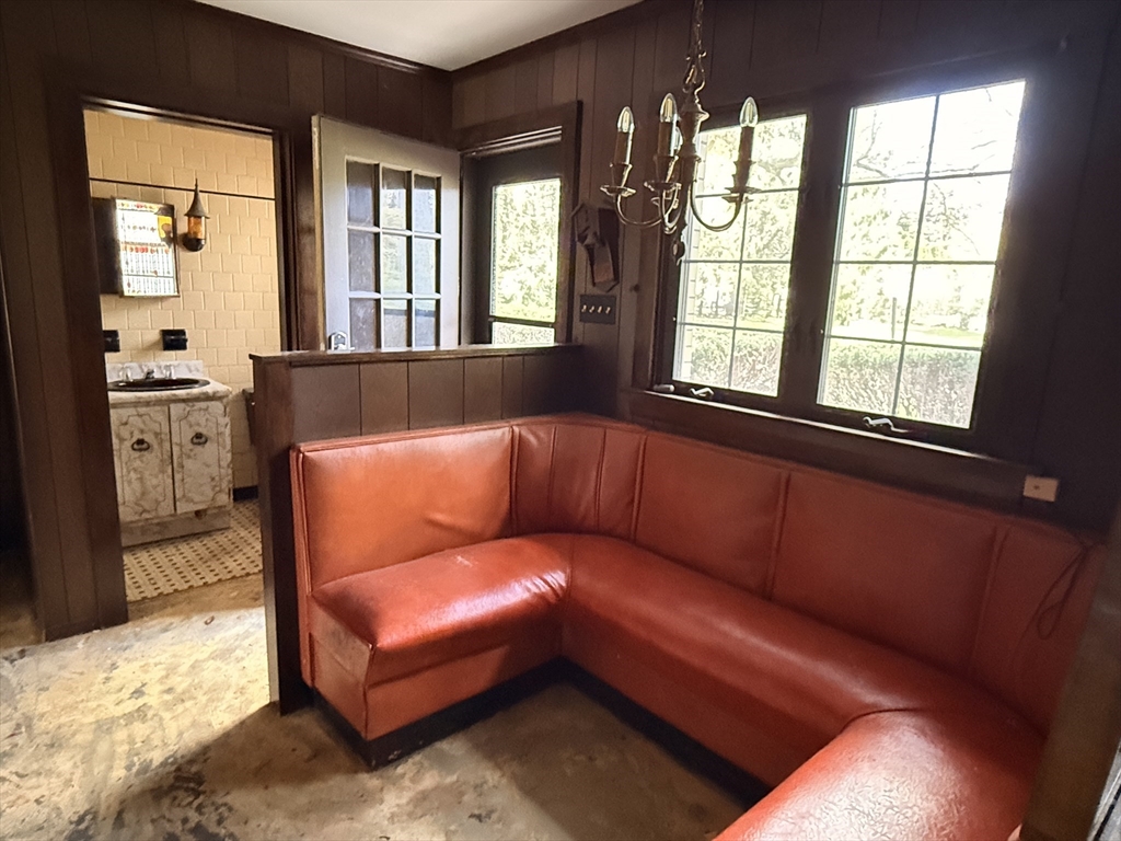 1049 Tucker Road Dartmouth, MA 02747 - Photo 9 of 21