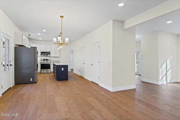 $599,999 | 4870 Highway 50, Northumberland, NY 12831