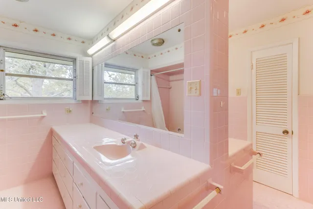 $630,000 | 501 Old Savannah Drive, Long Beach, MS 39560