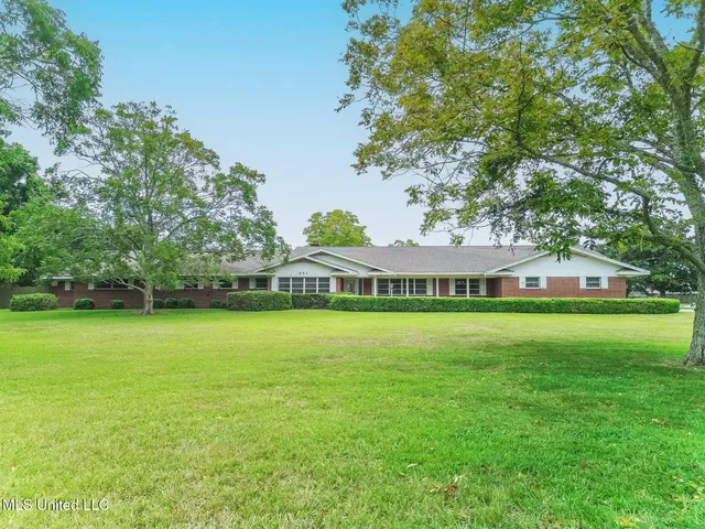 $630,000 | 501 Old Savannah Drive, Long Beach, MS 39560