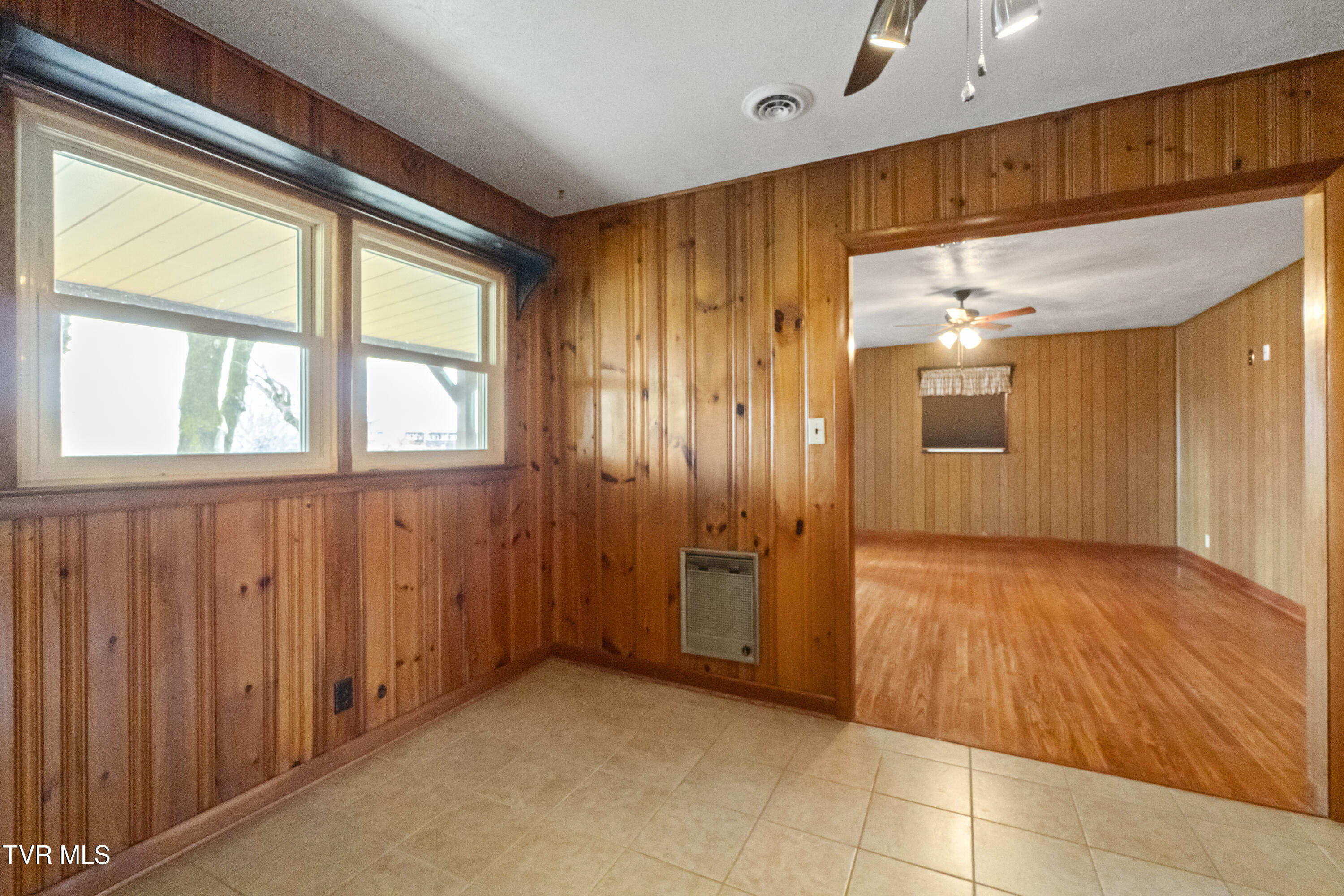 1830 Sunnyside Road Greeneville, TN 37743 - Photo 14 of 69 8