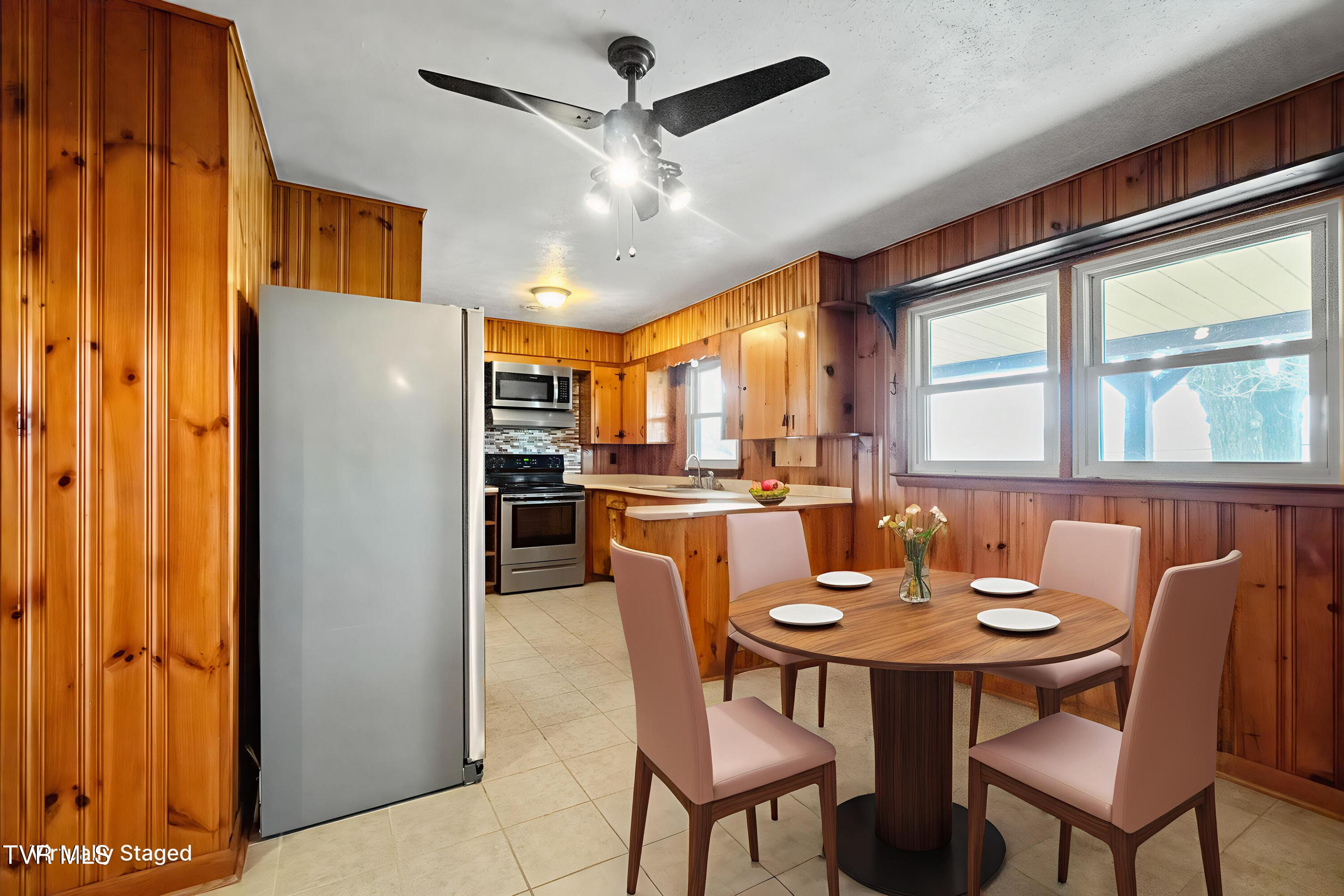 1830 Sunnyside Road Greeneville, TN 37743 - Photo 16 of 69 10 - Kitchen