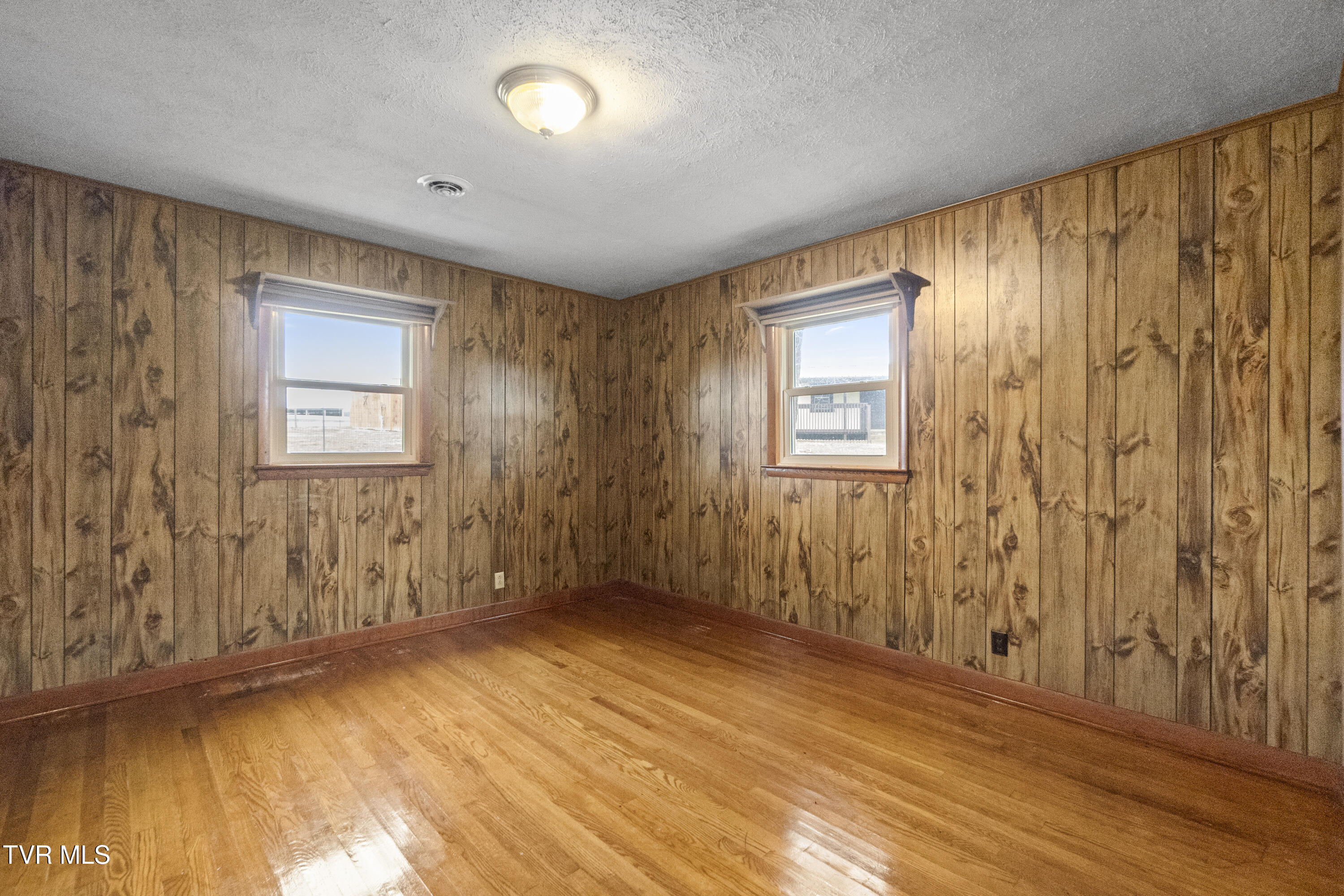 1830 Sunnyside Road Greeneville, TN 37743 - Photo 26 of 69 17