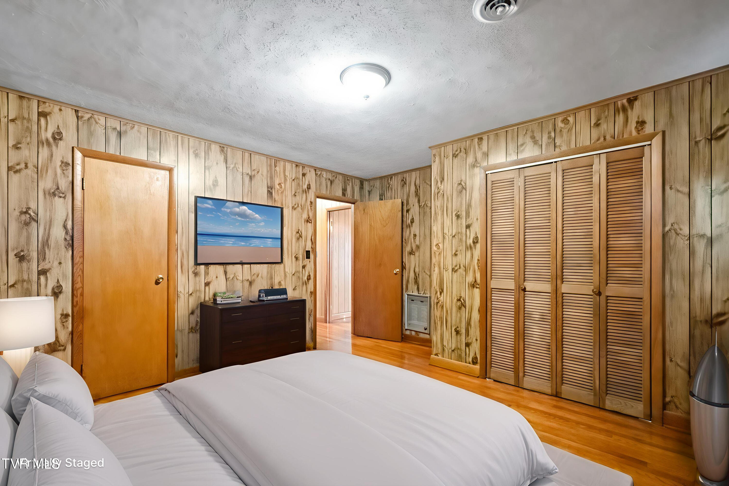 1830 Sunnyside Road Greeneville, TN 37743 - Photo 27 of 69 18 - Bedroom