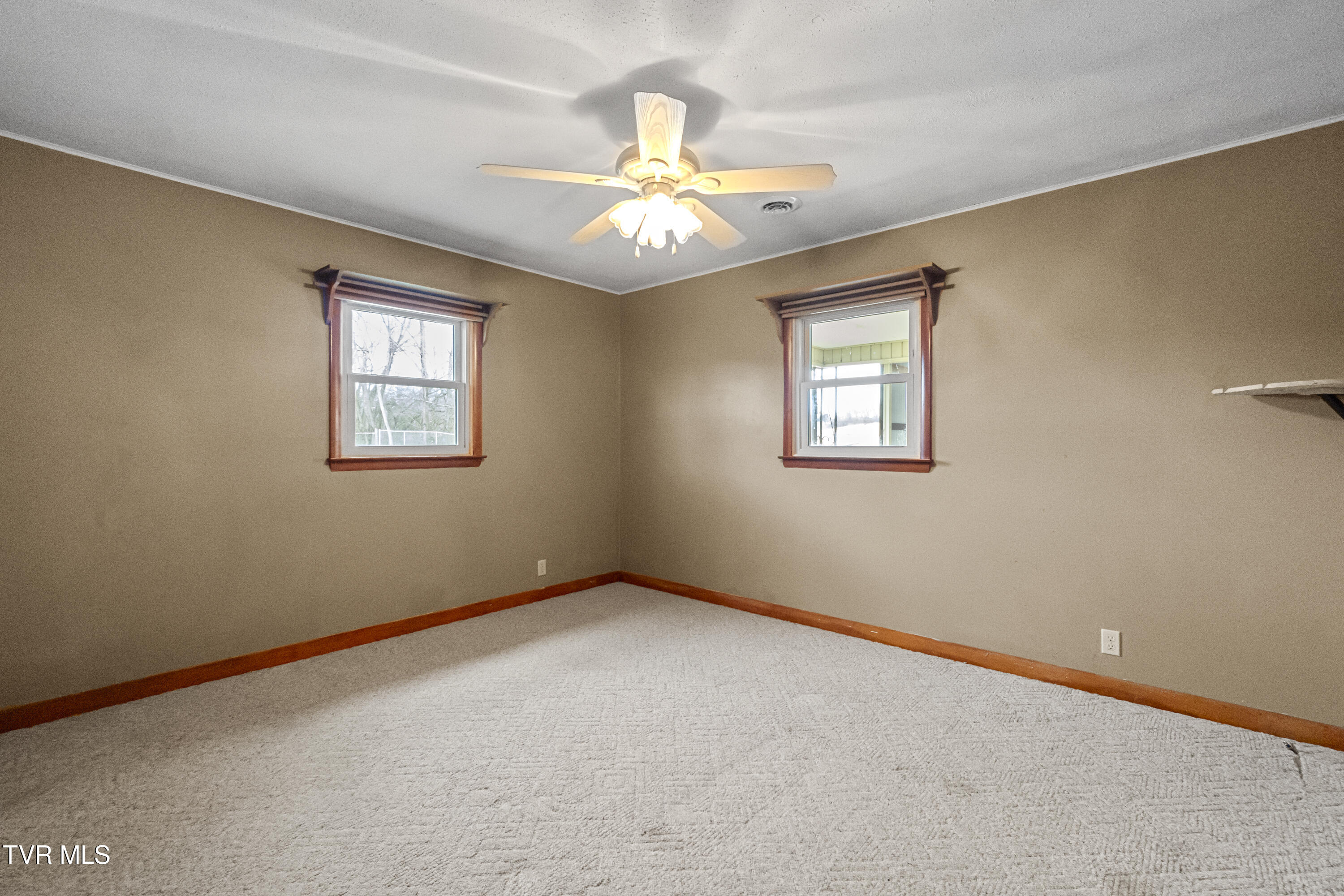 1830 Sunnyside Road Greeneville, TN 37743 - Photo 35 of 69 24