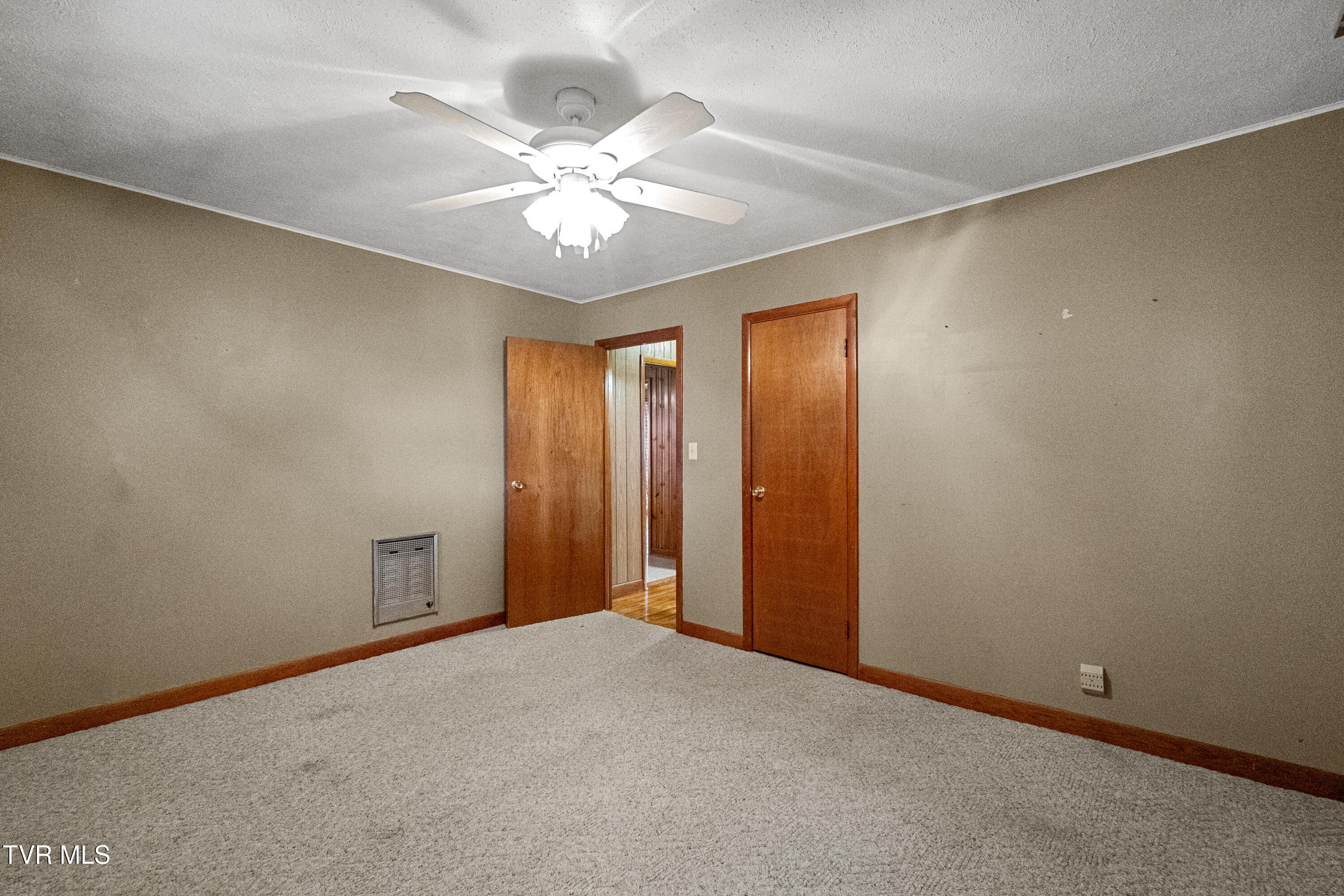 1830 Sunnyside Road Greeneville, TN 37743 - Photo 36 of 69 23