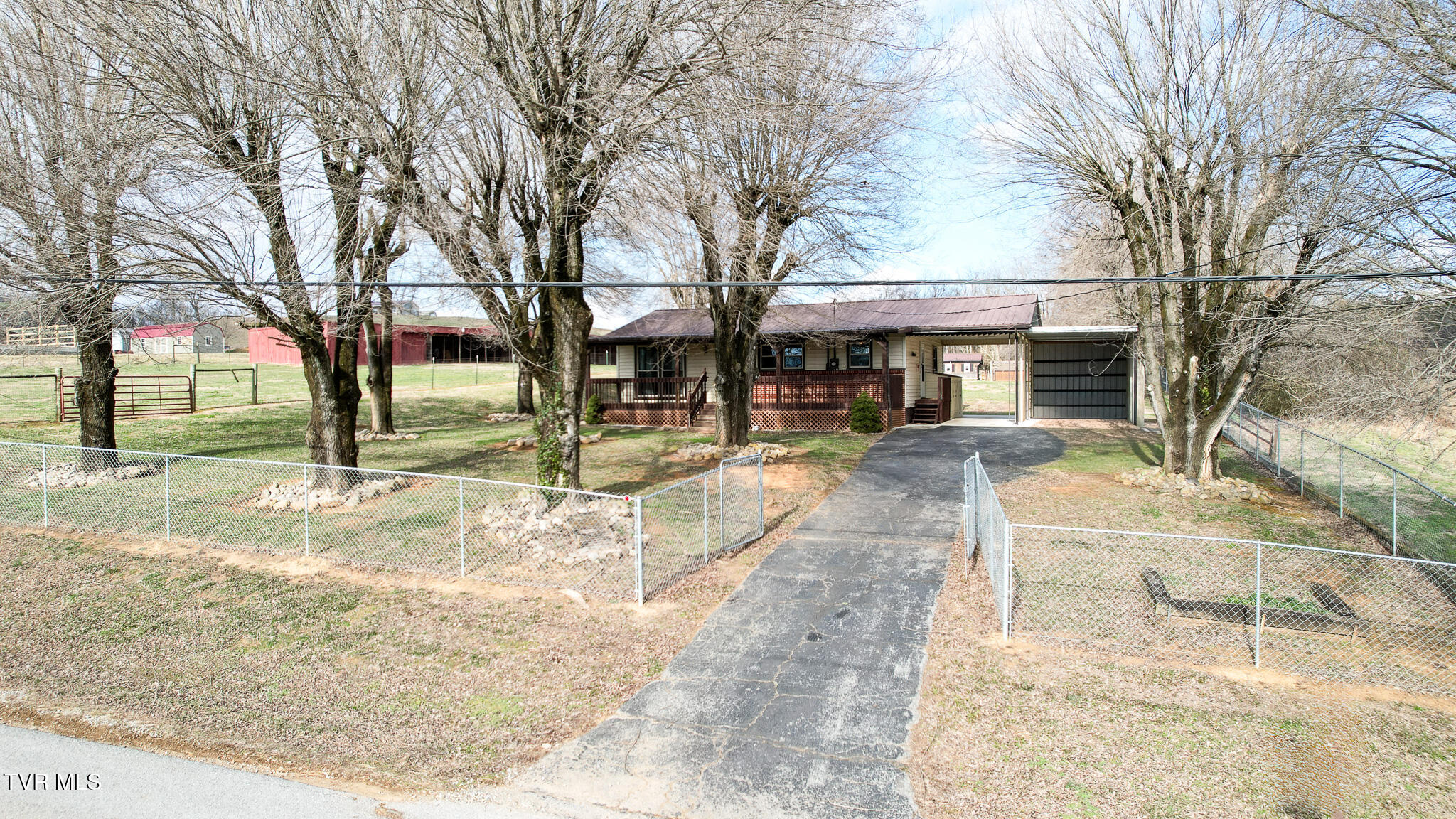 1830 Sunnyside Road Greeneville, TN 37743 - Photo 38 of 69 26