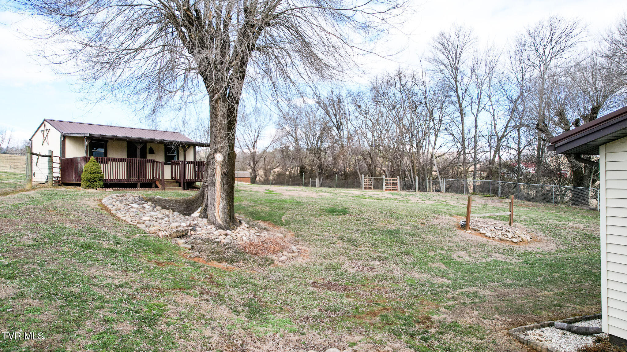 1830 Sunnyside Road Greeneville, TN 37743 - Photo 41 of 69 29