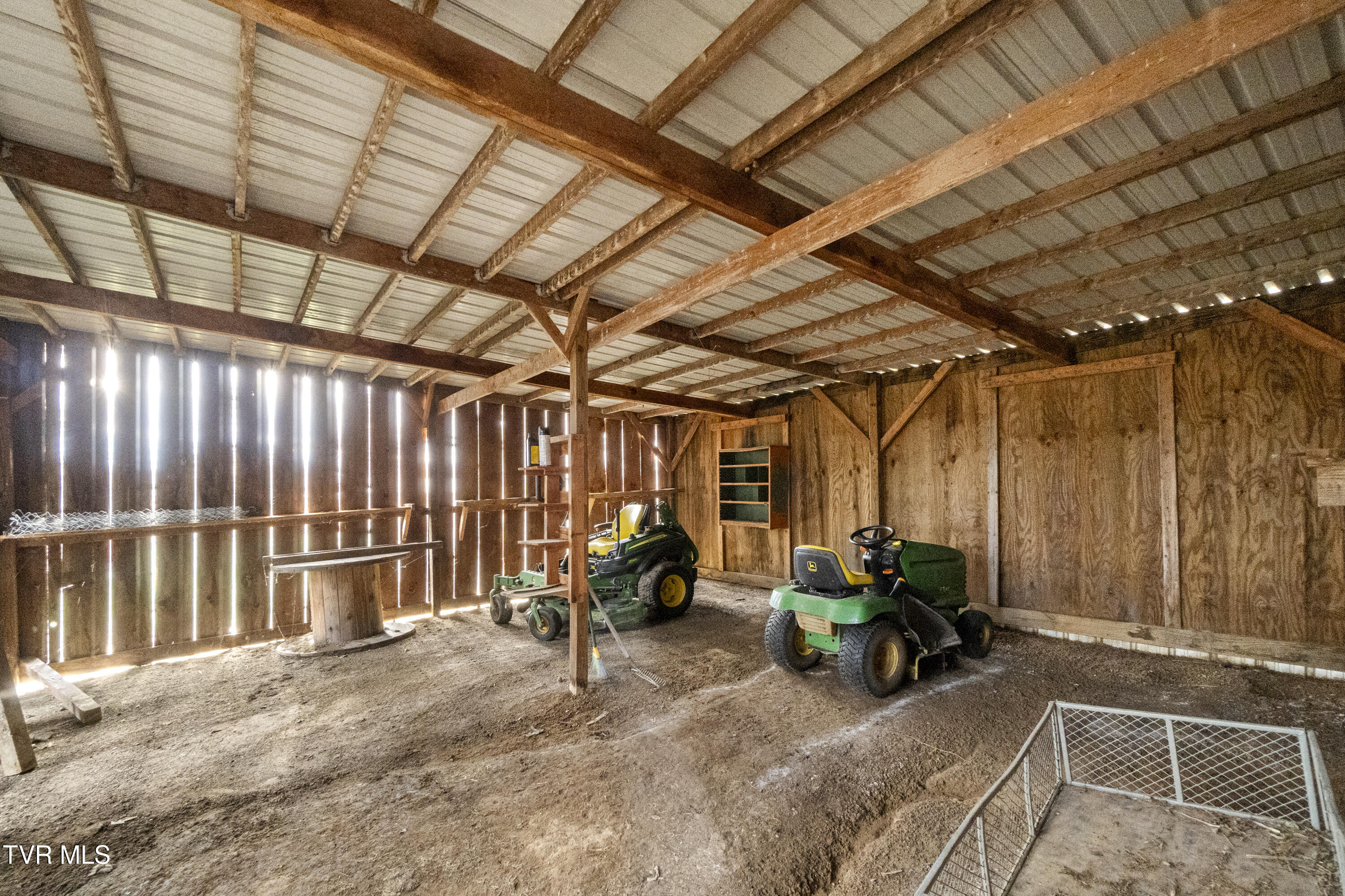 1830 Sunnyside Road Greeneville, TN 37743 - Photo 43 of 69 31