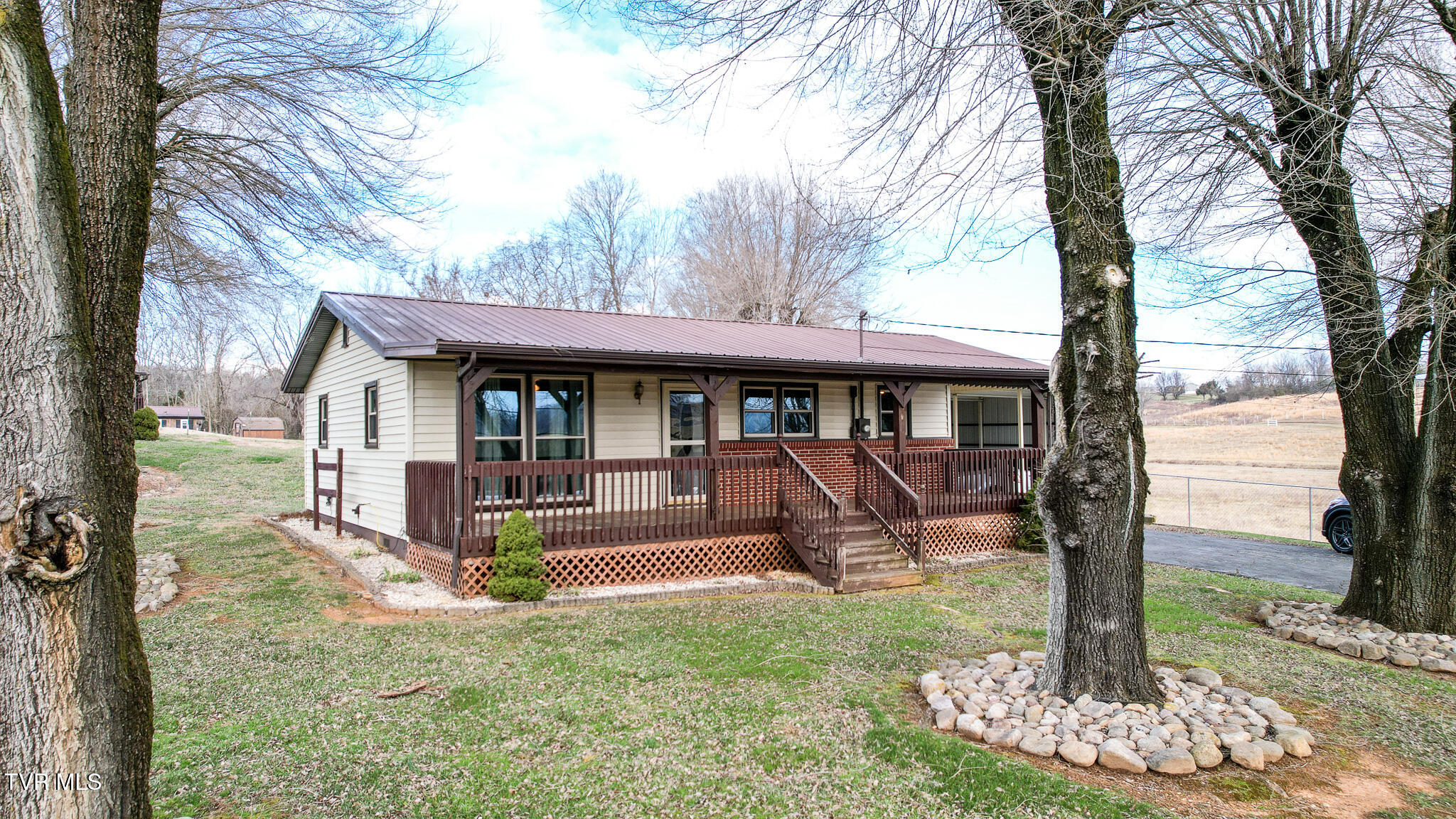 1830 Sunnyside Road Greeneville, TN 37743 - Photo 56 of 69 51