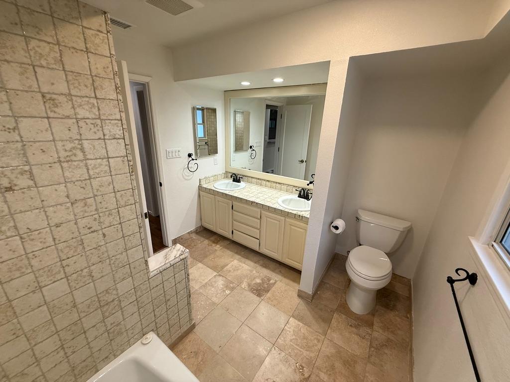 52 Coloma Way Sacramento, CA 95819 - Photo 24 of 47
