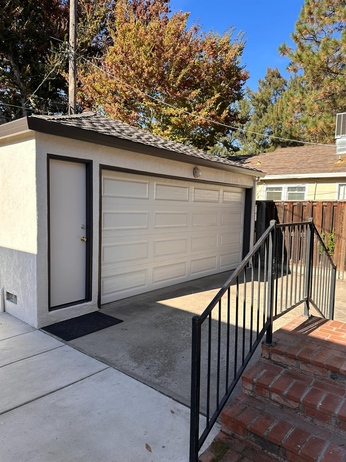 52 Coloma Way Sacramento, CA 95819 - Photo 41 of 47