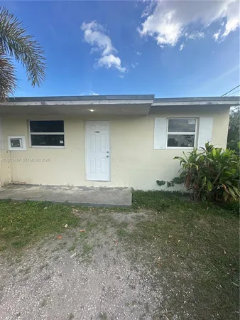 $1,750 | 11862 Southwest 212th Street, Unit 11862, Miami, FL 33177