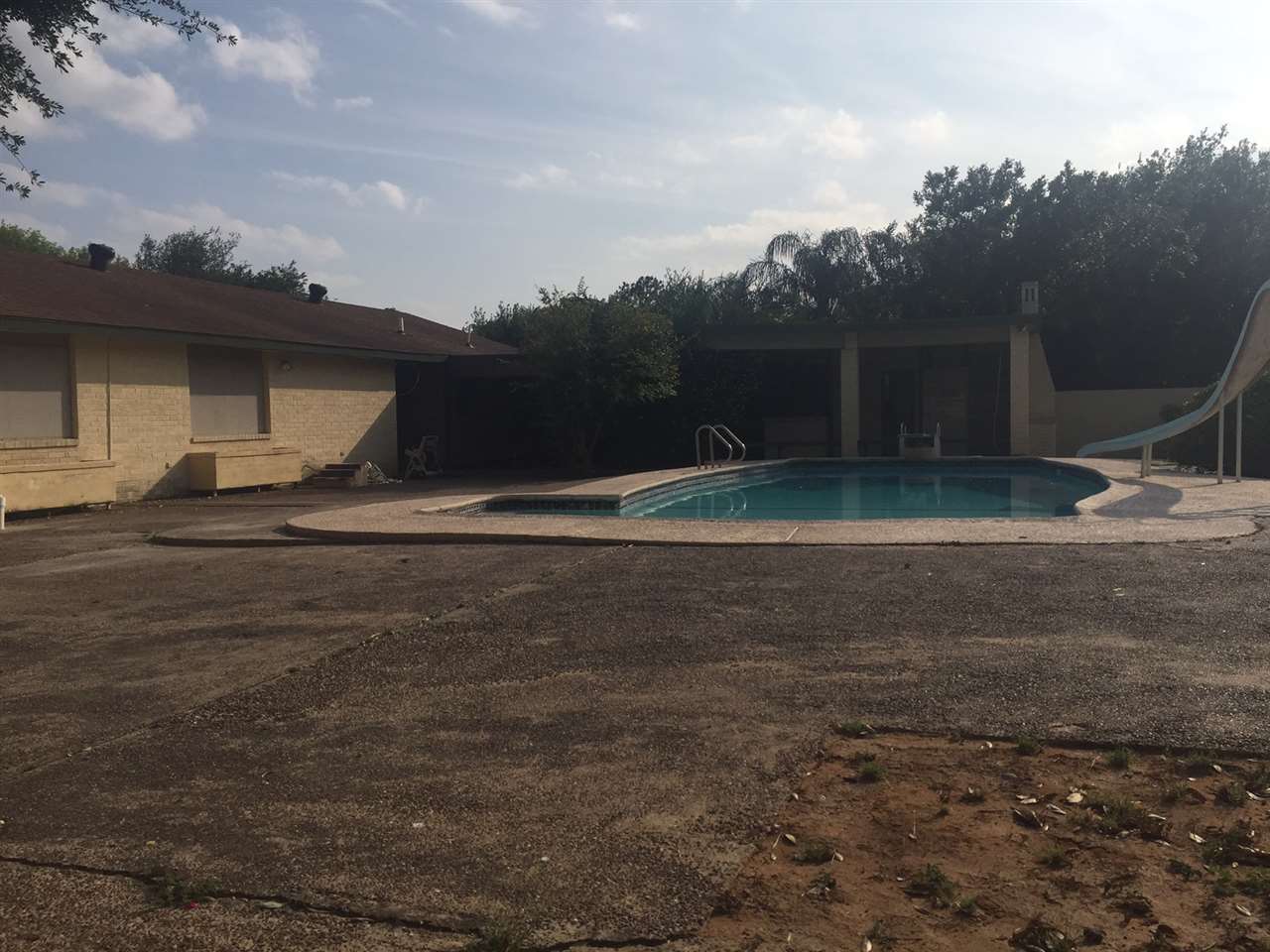 412 Surrey Road Laredo, TX 78041 - Photo 18 of 20 Gallery Image 18