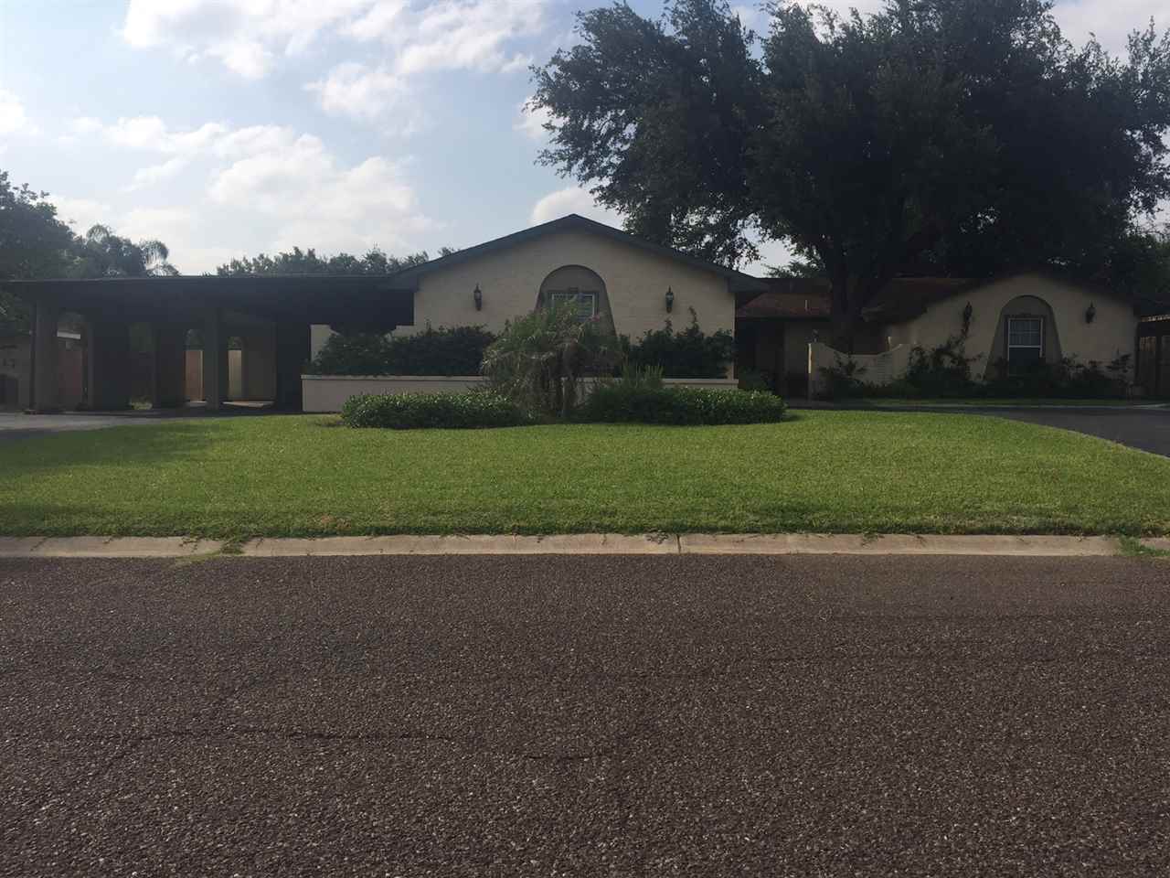 412 Surrey Road Laredo, TX 78041 - Photo 2 of 20 Gallery Image 2