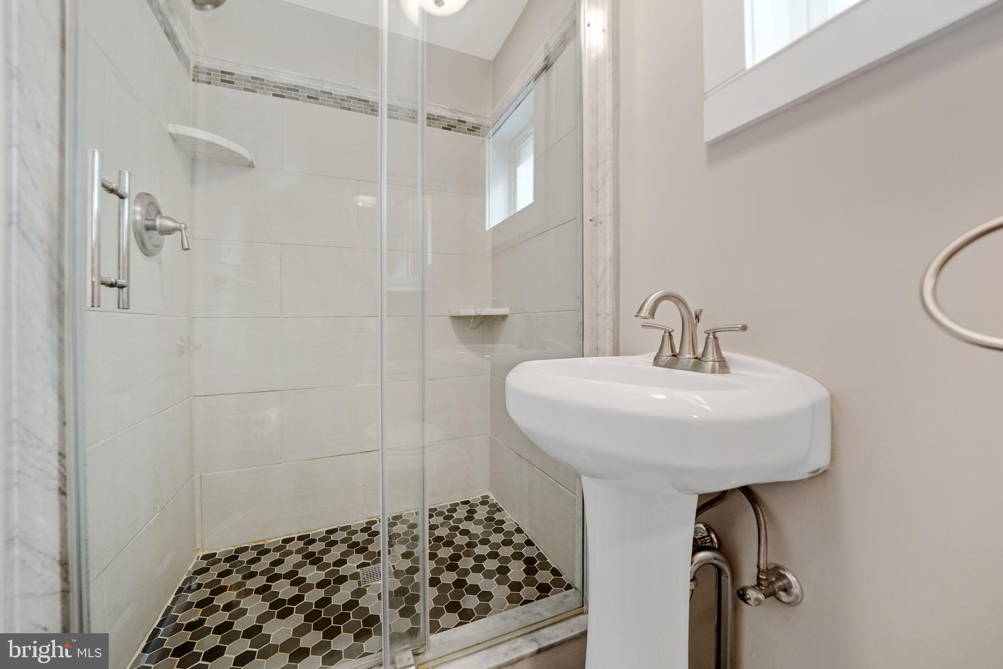 30 Woodview Road Malvern, PA 19355 - Photo 10 of 16 Gallery Image 10