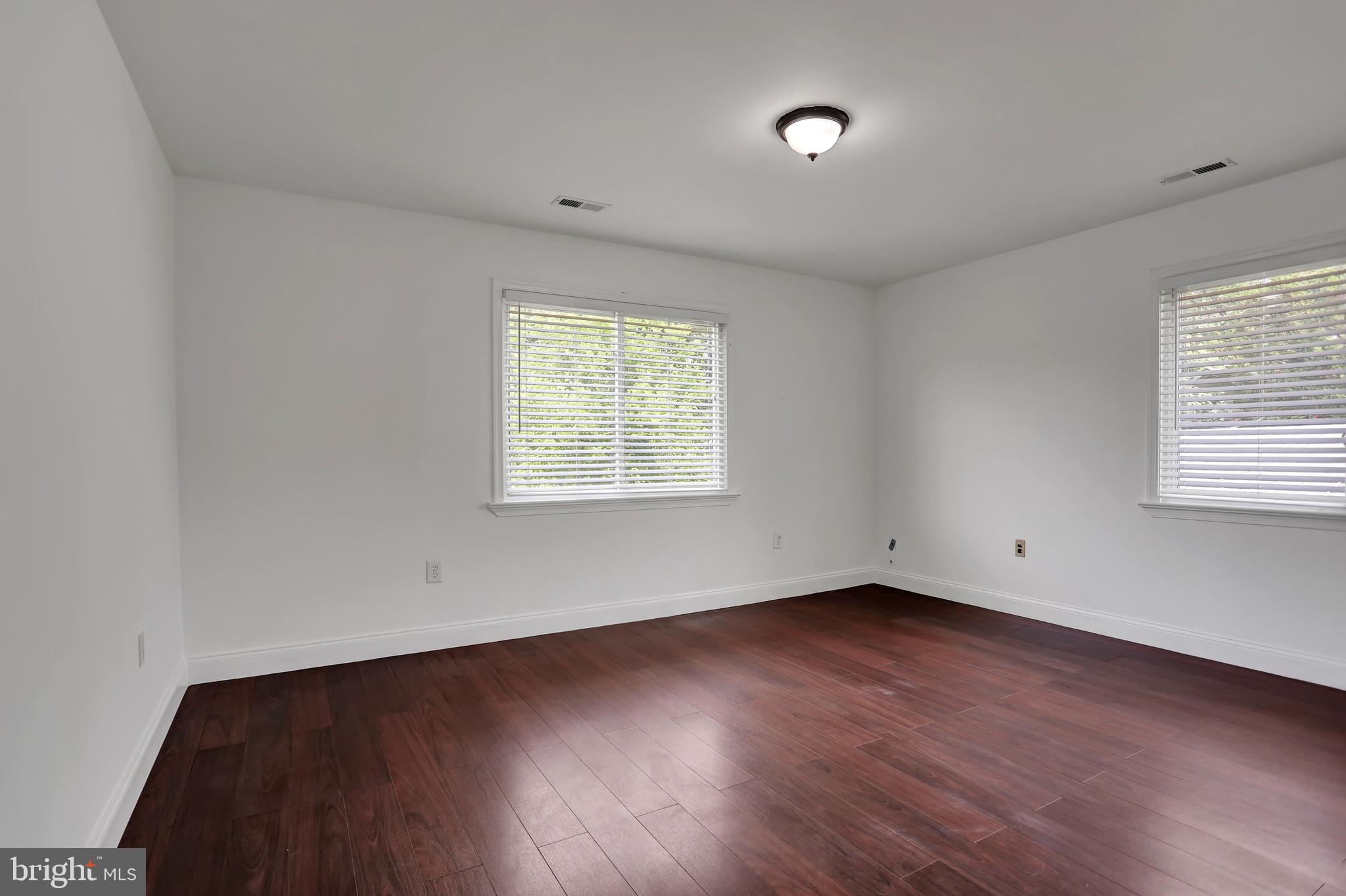 7810 Boston Avenue Silver Spring, MD 20910 - Photo 18 of 47 2nd Floor Bedroom