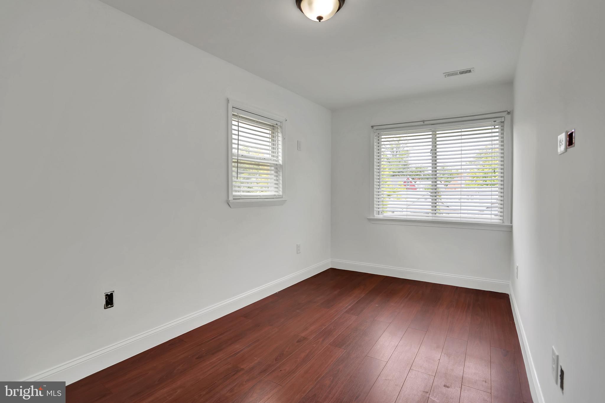 7810 Boston Avenue Silver Spring, MD 20910 - Photo 20 of 47 1st Floor Bedroom