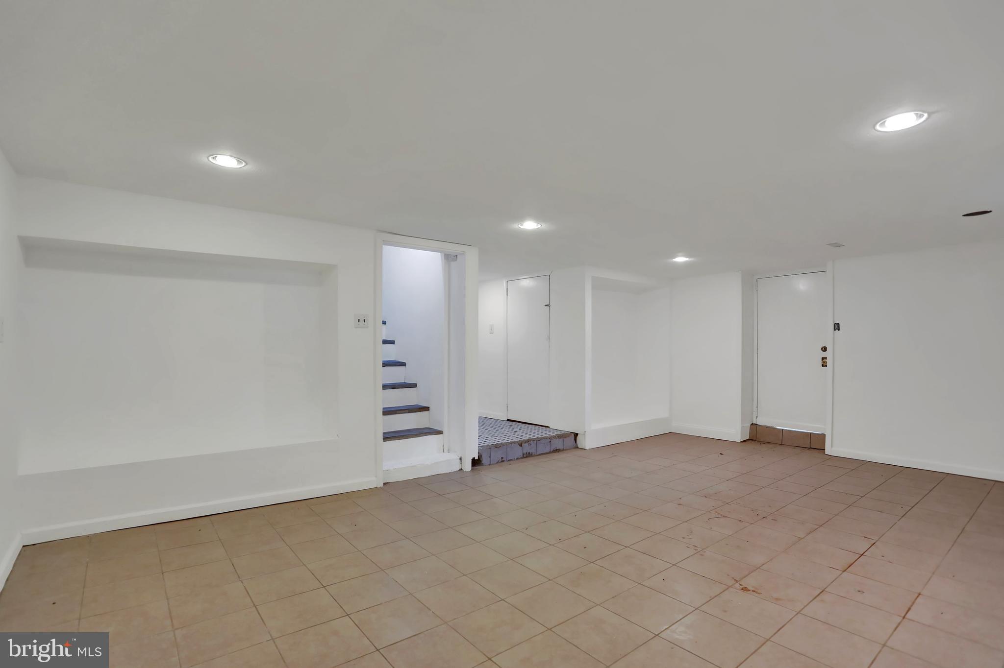 7810 Boston Avenue Silver Spring, MD 20910 - Photo 39 of 47 Basement Common area